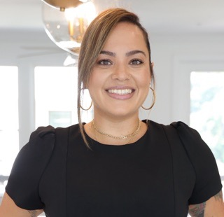 Crystalliz Vazquez, Bilisi agent Crystalliz Vazquez, Bilisi agent