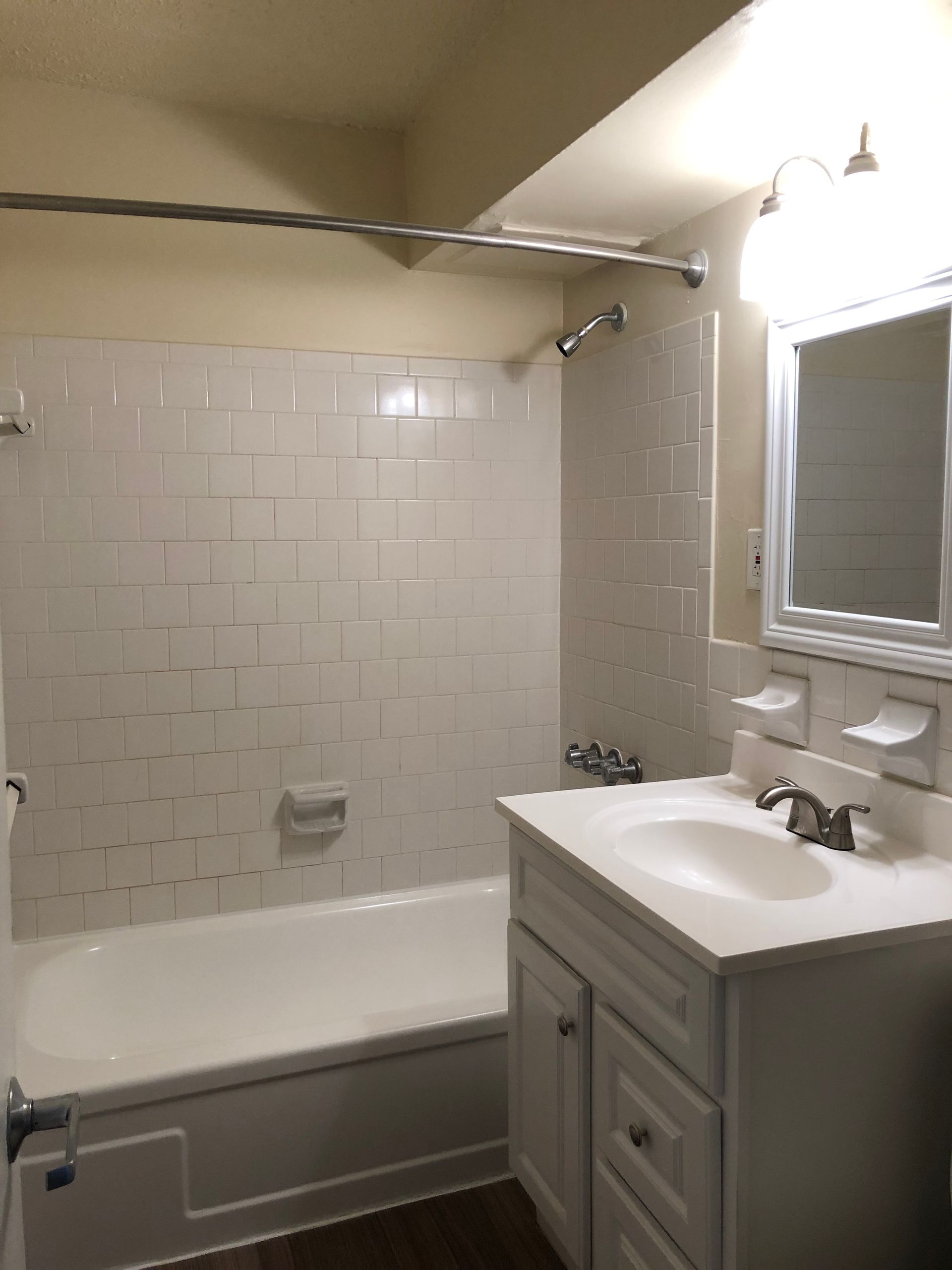 Royal Mace Bath room