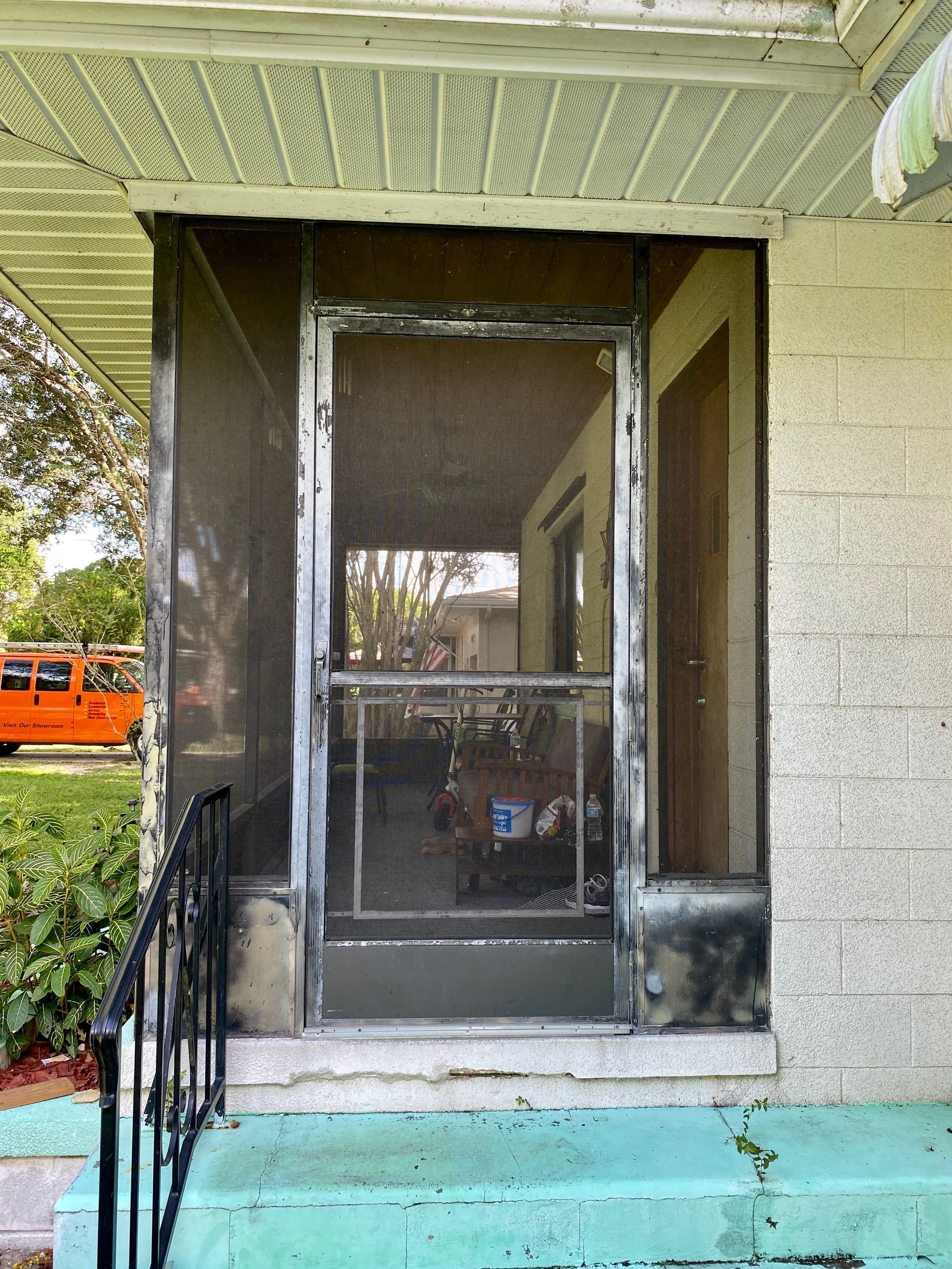 Before screen painting | Spring Hill, FL