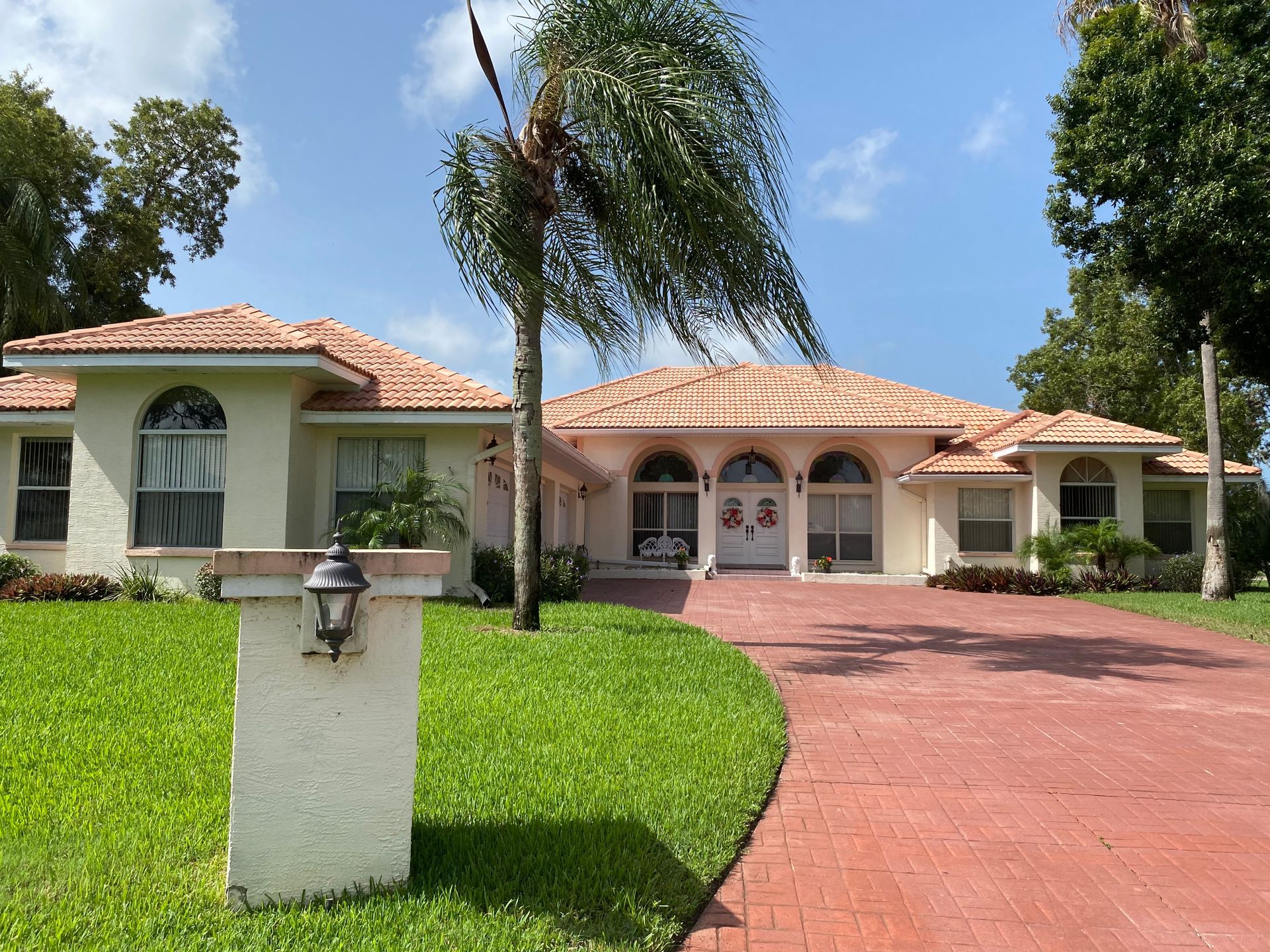 After Pressure washing | Spring Hill, FL