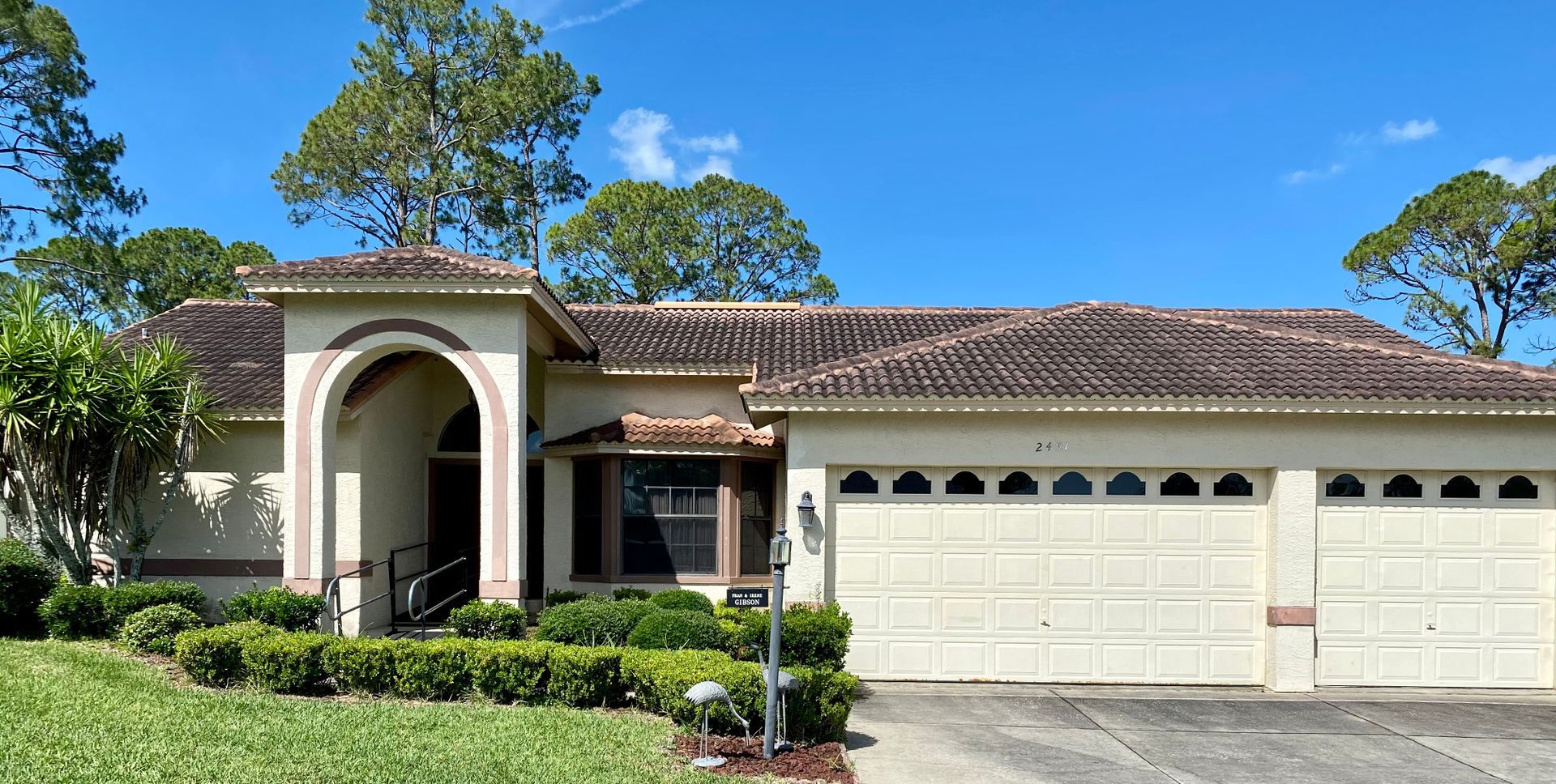 Before Pressure washing | Spring Hill, FL