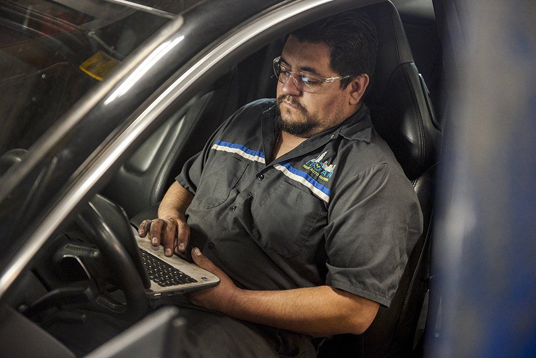 Power Window Repair & Replacement Service Power Window Repair & Replacement Service