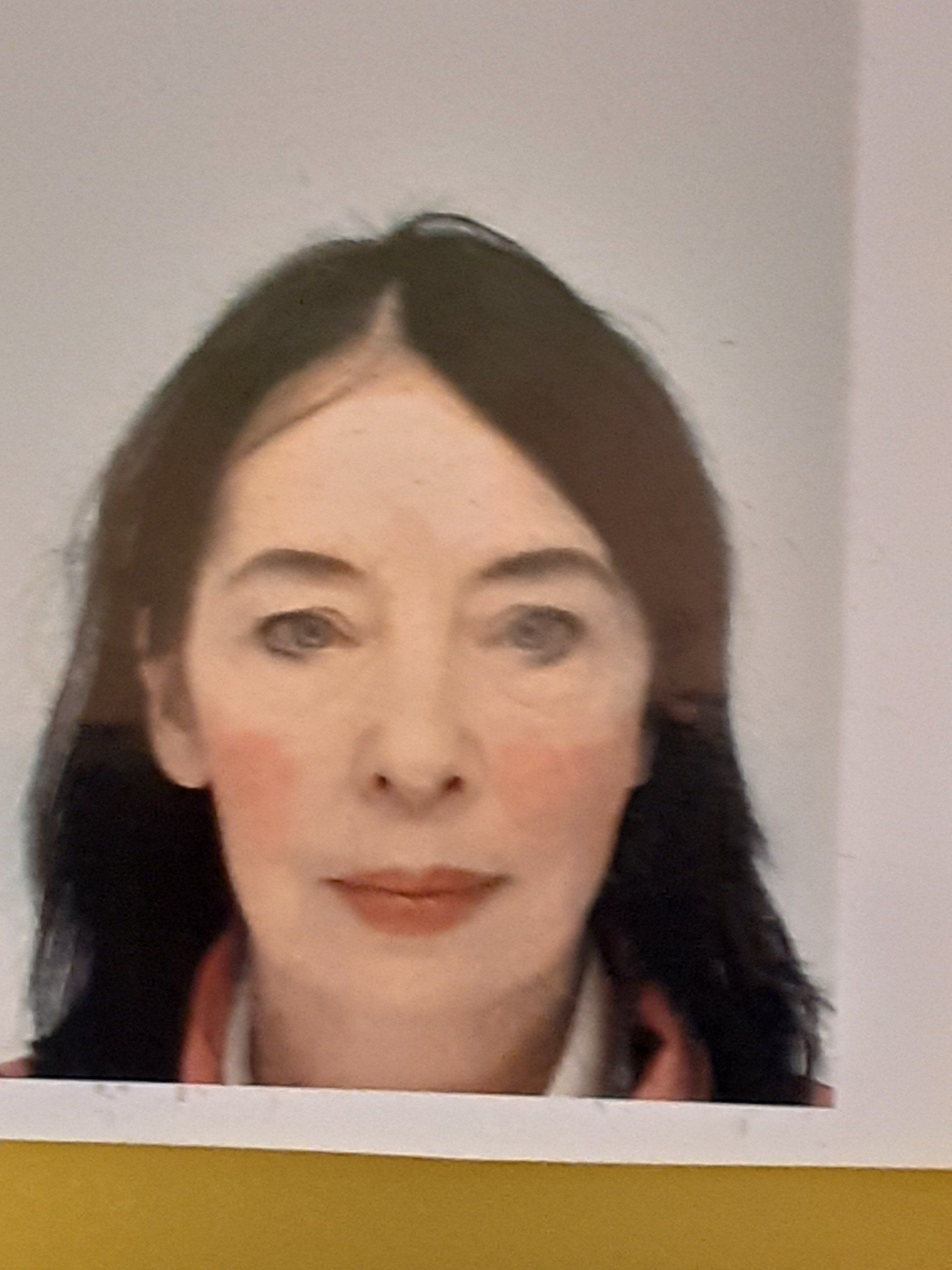 A head and shoulder picture of Veronica who has medium length dark hair.