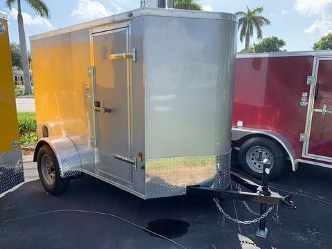 Red Exterior Trailer — Delray Beach, FL — Del-Raton RV Park & Trailer Sales Red Exterior Trailer — Delray Beach, FL — Del-Raton RV Park & Trailer Sales