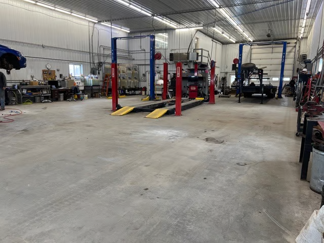 Inside the garage | Itasca Automotive