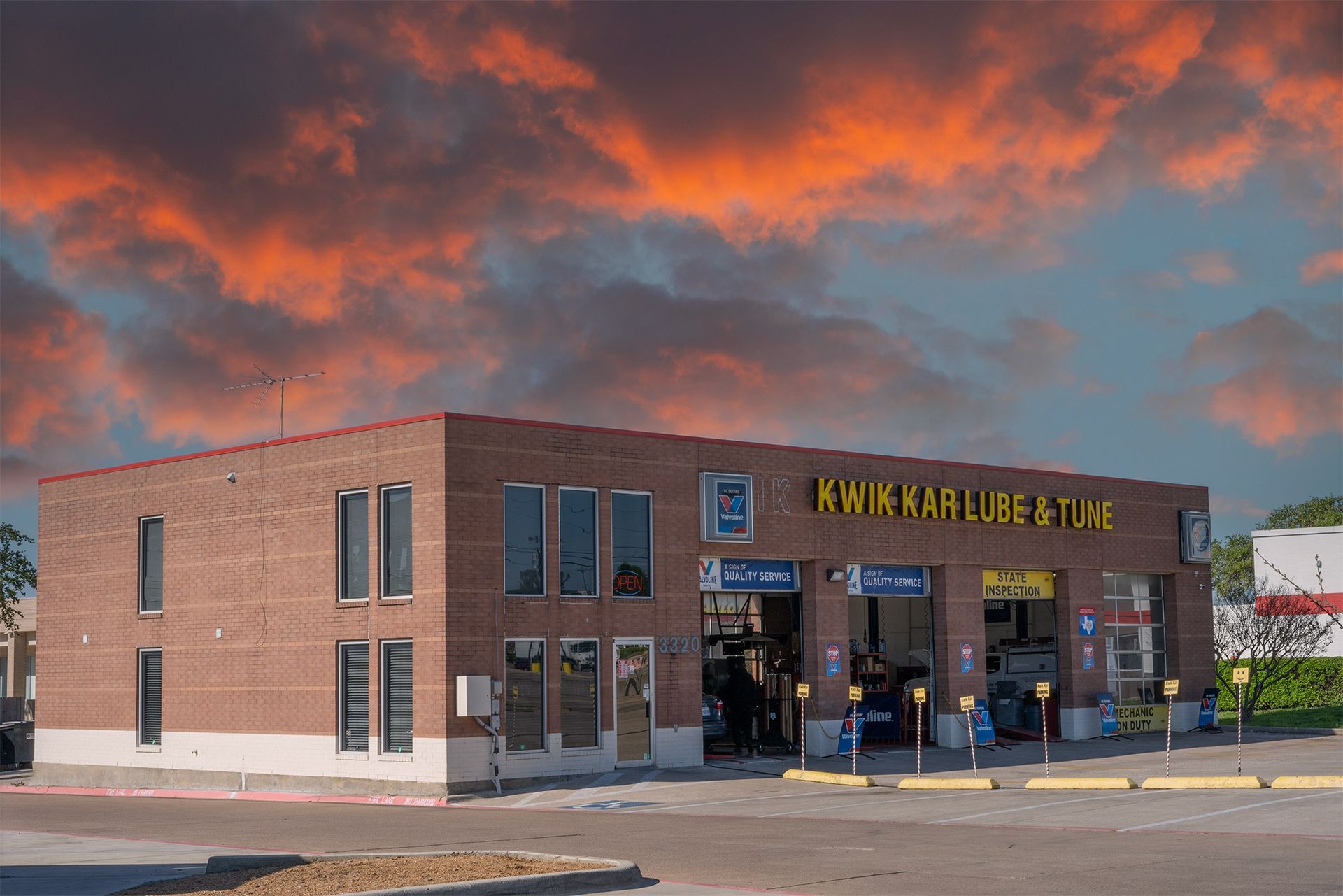 Kwik Kar Carrolton exterior
