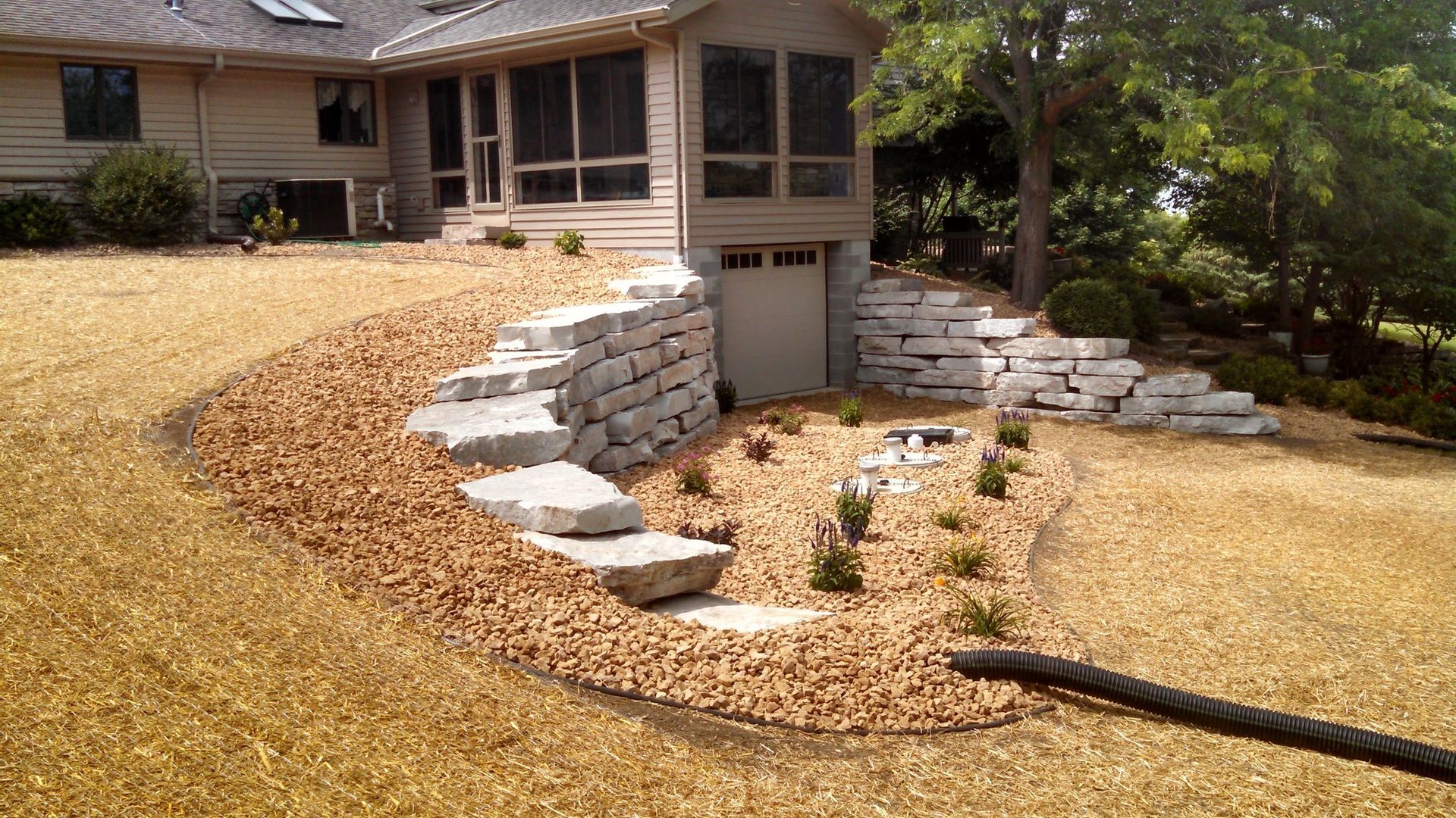 retaining wall contractor near oshkosh wi