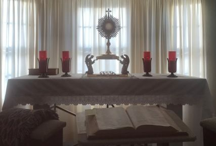 adoration chapel img