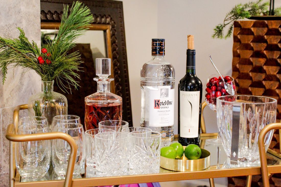 Cookware, tabletop and barware display at Black Tie Beach
