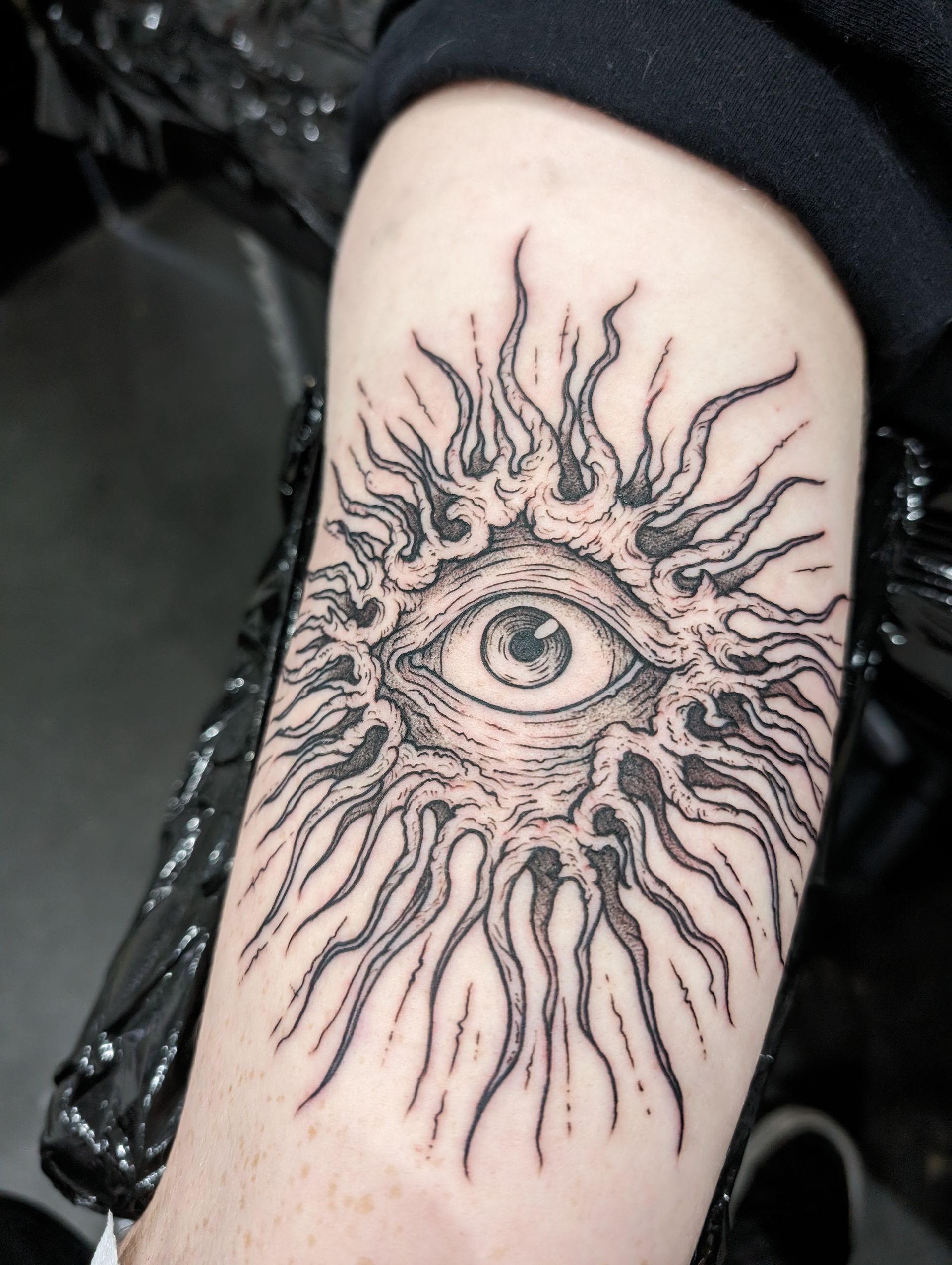 Lineart tattoo leith relatively painless Edinburgh john greaney