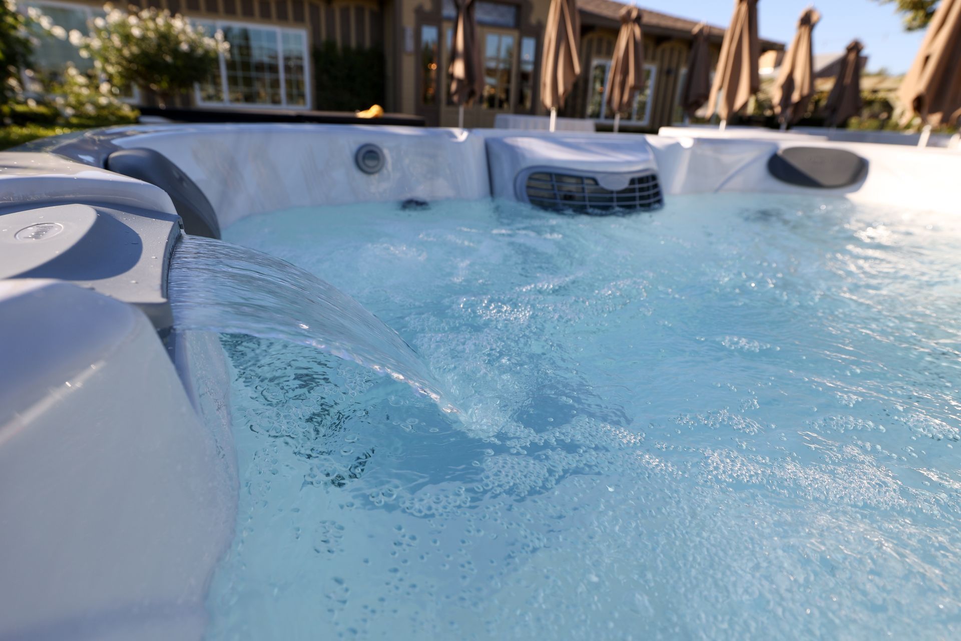 Jacuzzi J300 Hot Tub