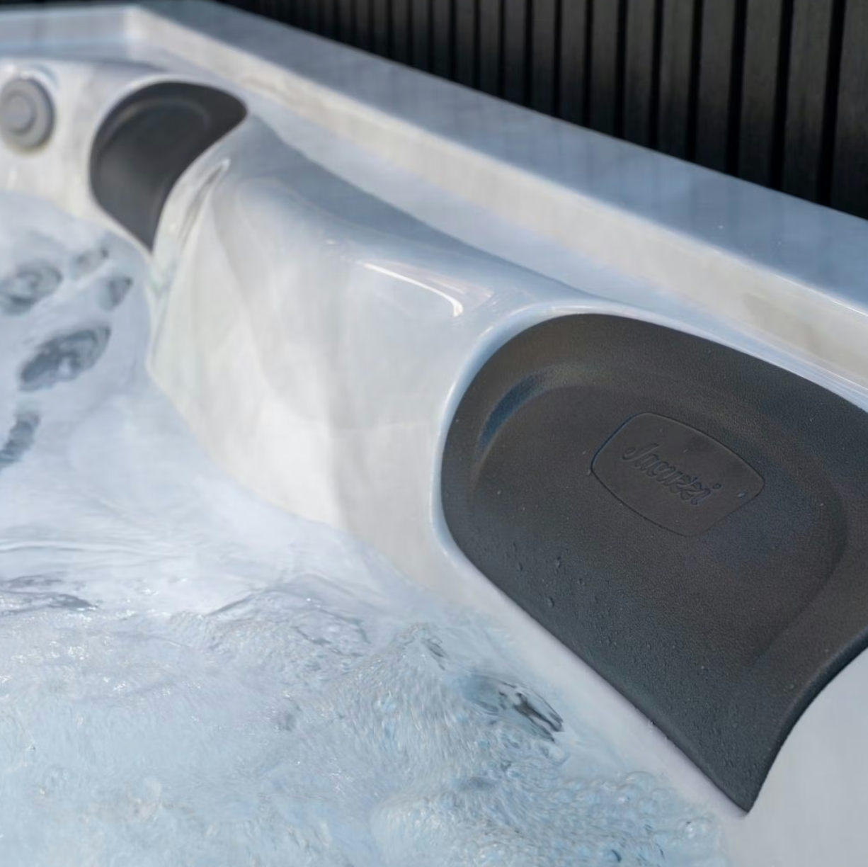Best Small Hot Tubs for Couples: 2-4 Person Hot Tubs for Relaxation, Everyday Use and Smaller Gardens