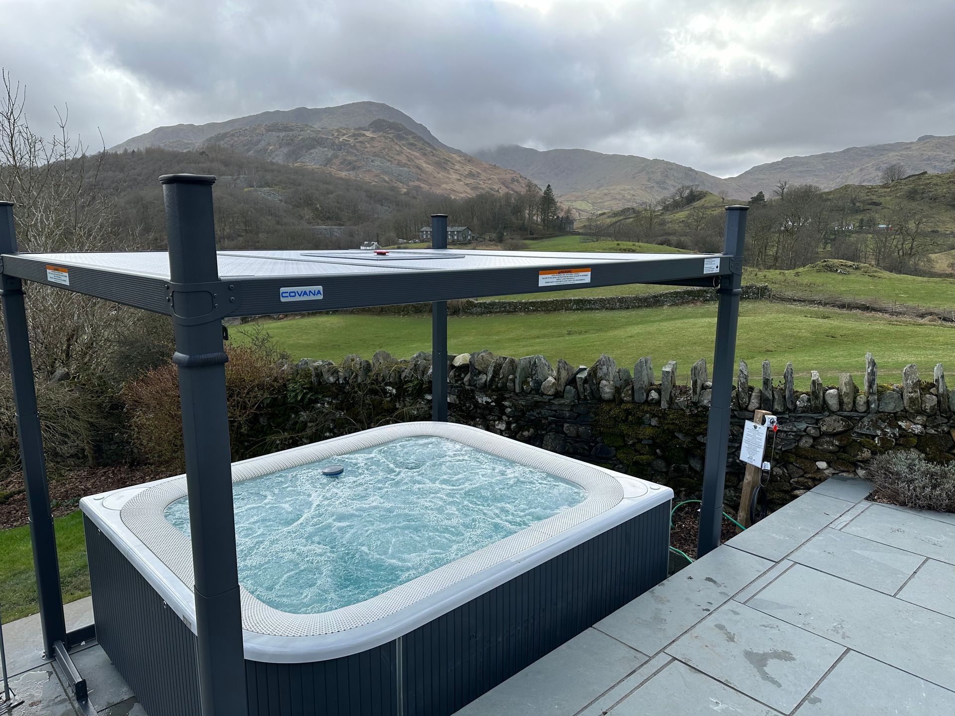 Jacuzzi Hot Tub Range