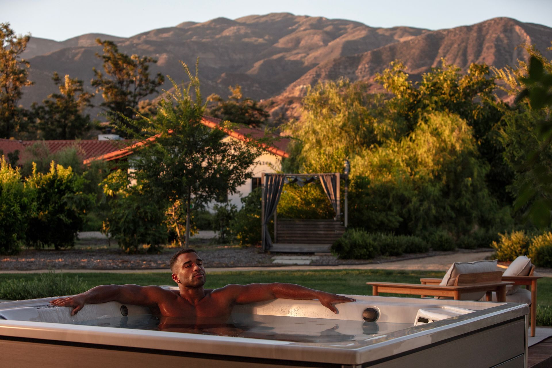 J4 Jacuzzi Midlands