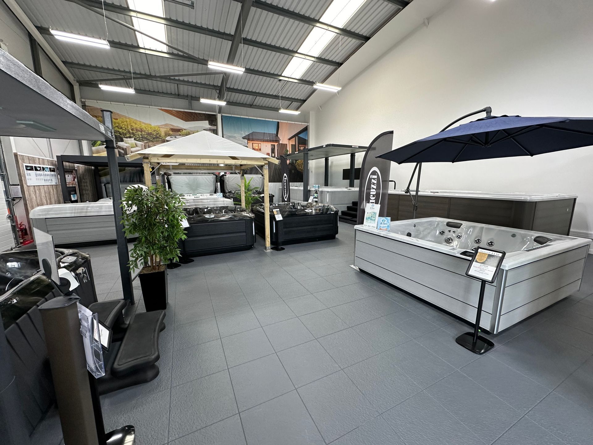 hot tub showroom east midlands
