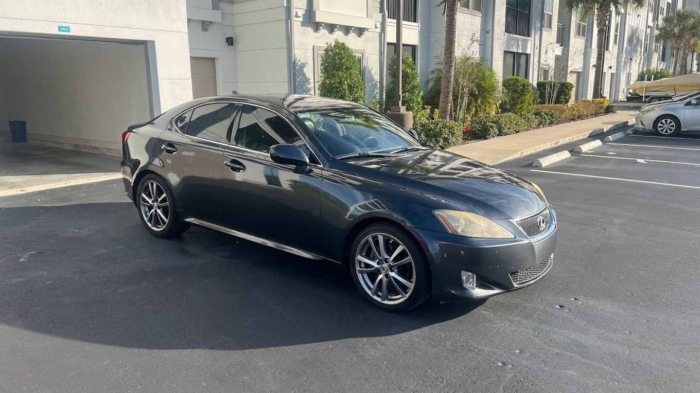 Windshield replacement in Sarasota, FL