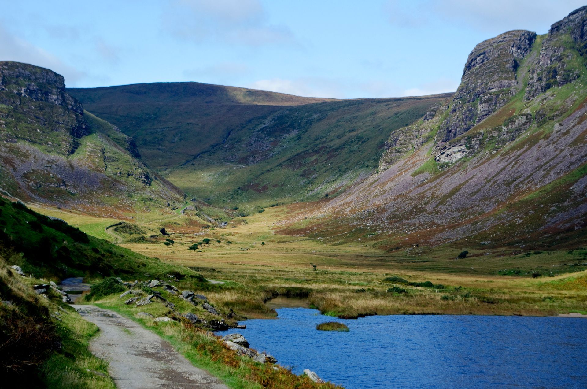 Lynn_Parr_Anascaul_Lake_Ireland