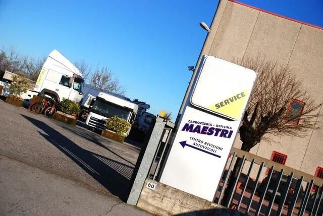 Insegna officina