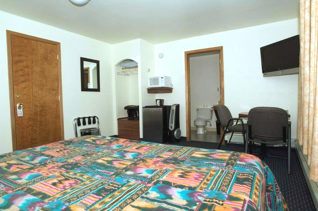 Totem Inn Totem Restaurant Healy Ak _ Denali Totem Inn Restaurant, Healy – YZFTE