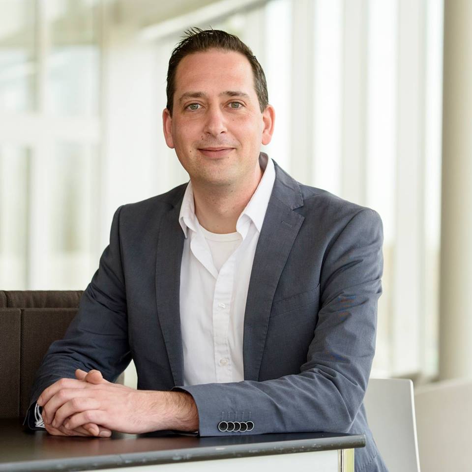 Lars Helmond gebruikt Rooss-Interimmers