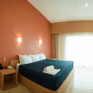 HOTEL LA ISLA HUATULCO - Estacionamiento privado sin costo