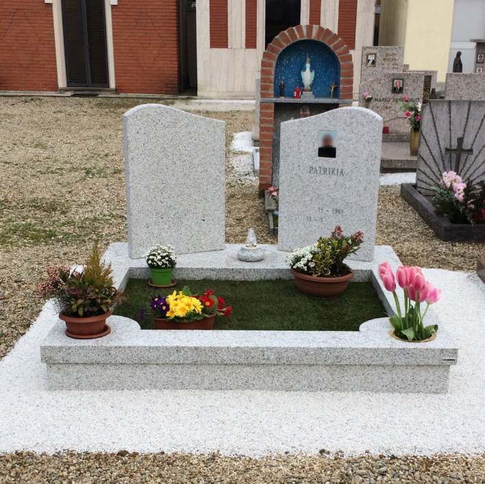 Lapide in marmo