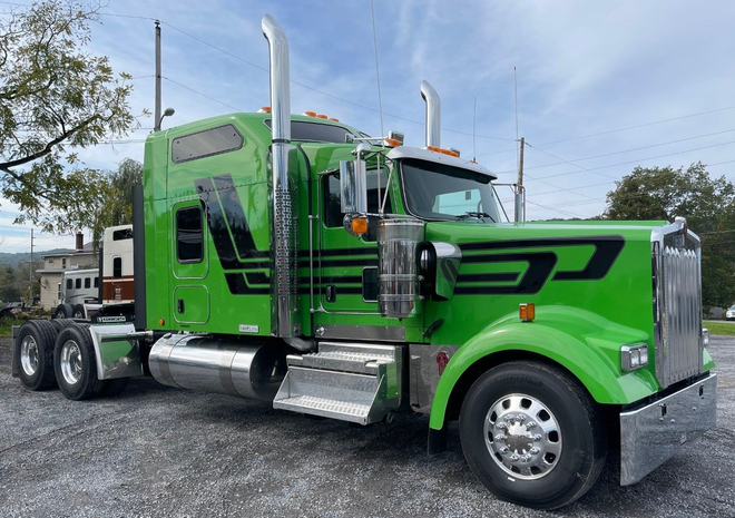 White Truck — Lewistown, PA — Gravytrain Express LLC