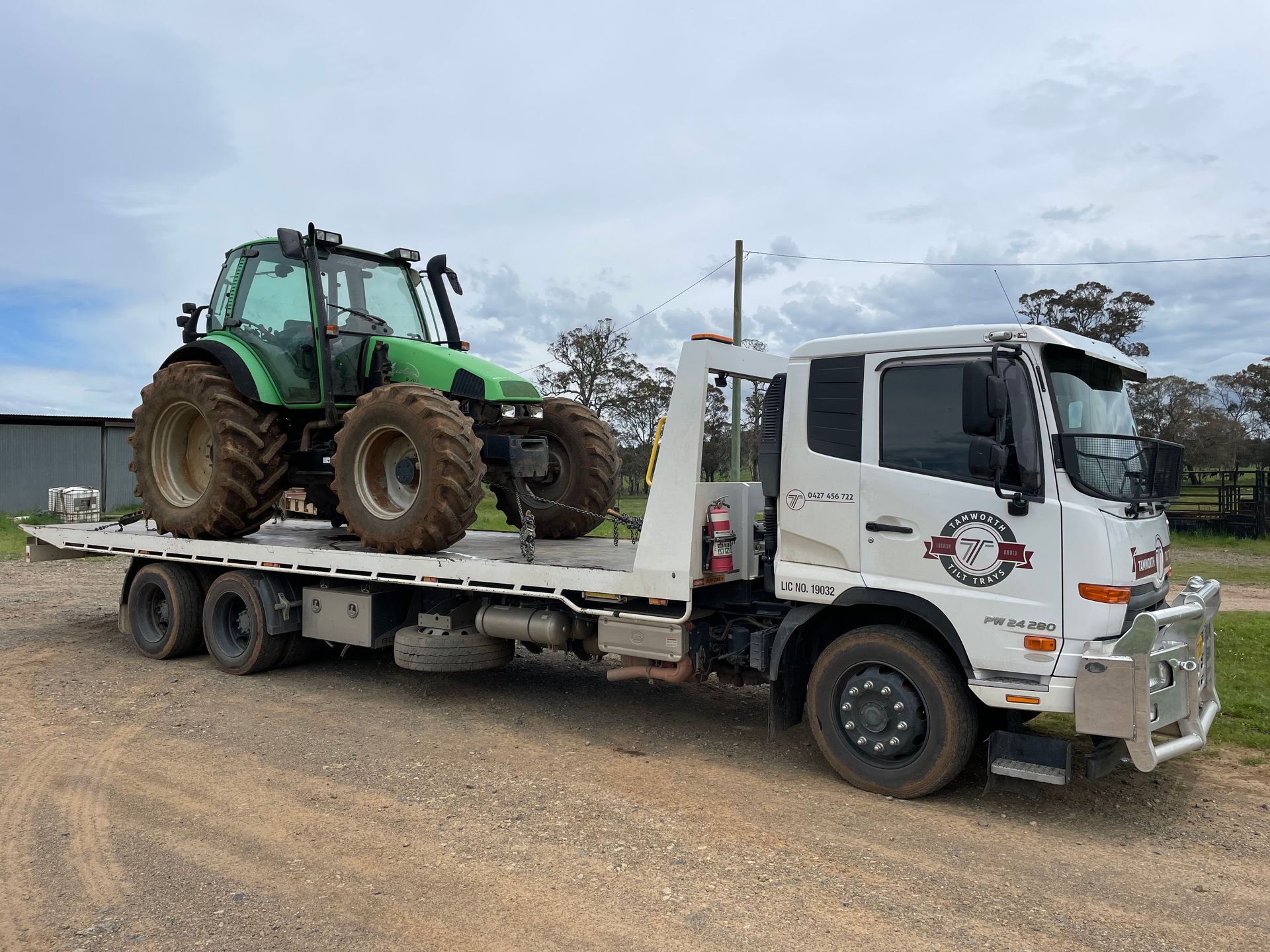 Tamworth Tilt Trays Heavy Machinery Transport in Tamworth