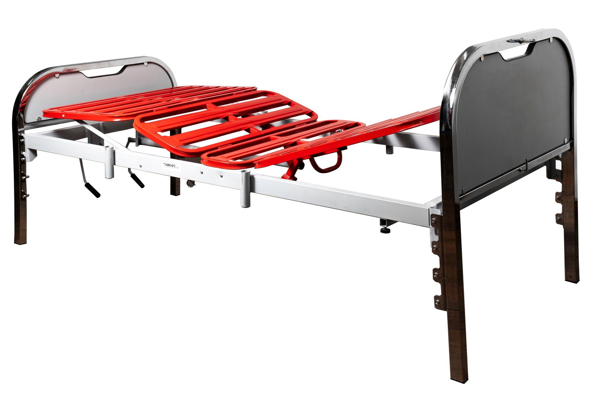 Cama de hospital, estructura de metal, base de cama regulable en color rojo, cabecero y piecero cromados.