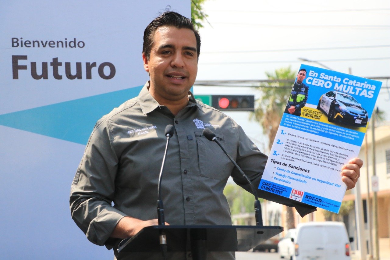 TIENE SANTA AGENTES DE MOVILIDAD; NO APLICARÁN MULTAS