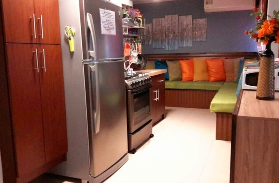 Cocina totalmente equipada en Cozy Condo 2 en My Cozy Condos en Jaco, Costa Rica