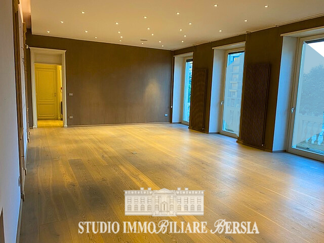 saluzzo,,alloggio,centralissimo