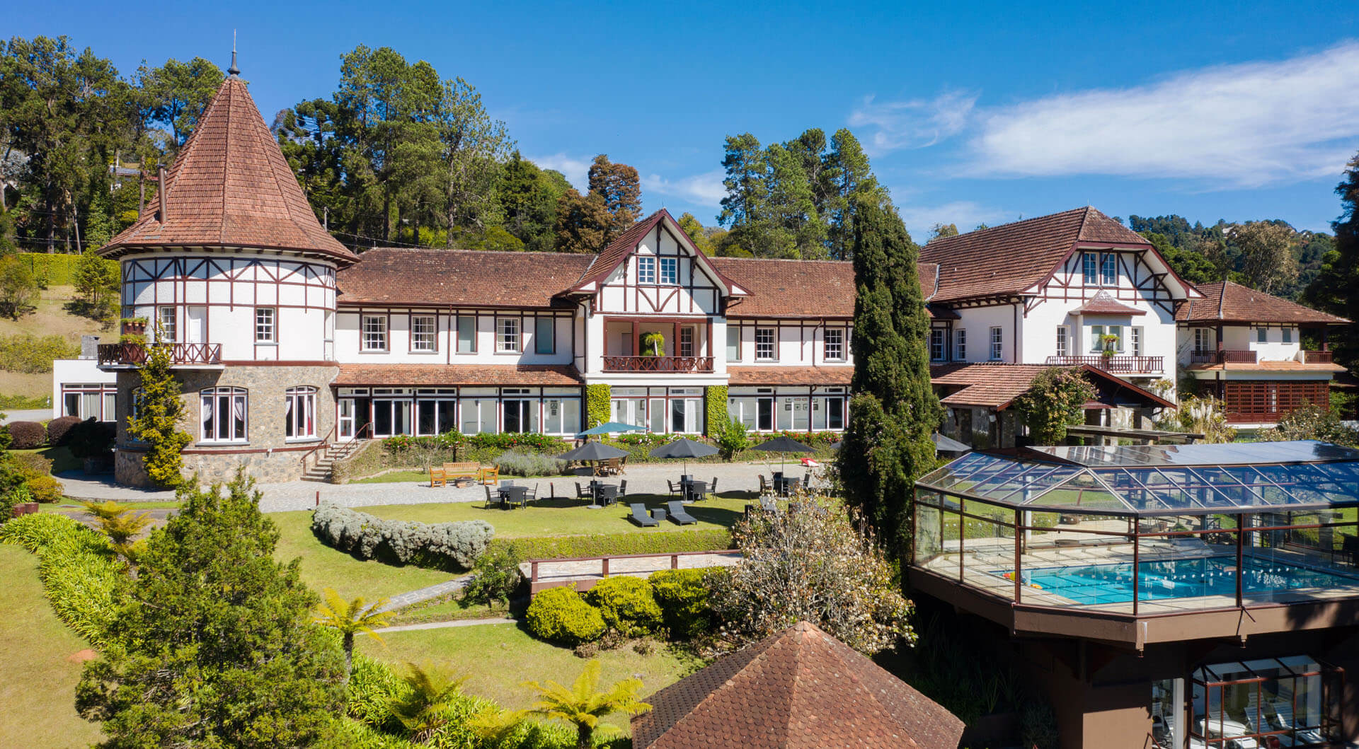 Piscina Hotel Vila Inglesa Campos do Jordão