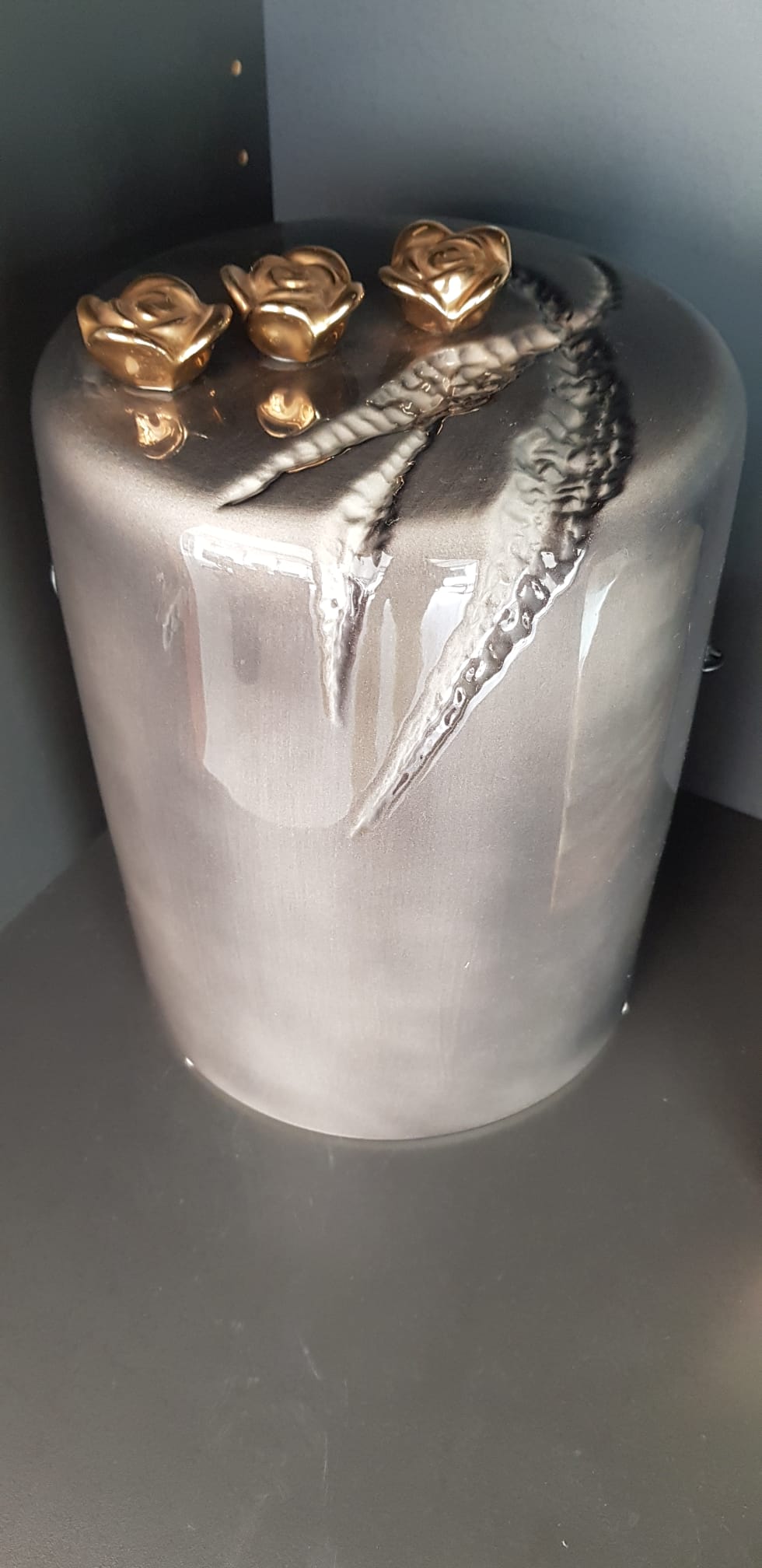 urna in marmo decorato per cremazione a Palermo