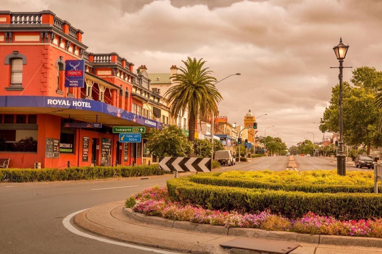 There Is A Roundabout In The Middle Of The Street — McKnight Signs In Muswellbrook, NSW