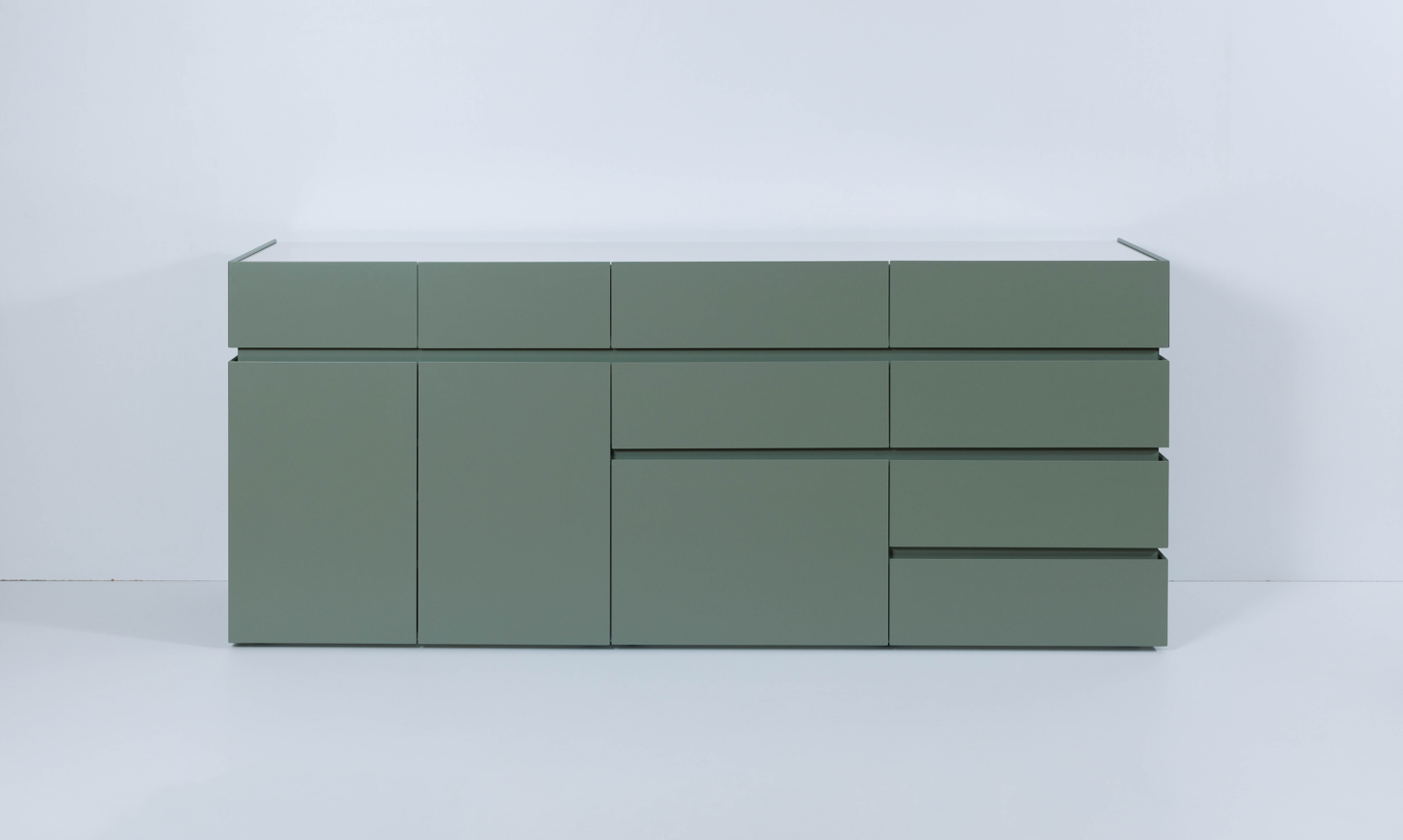 Sideboard Massarbeit.