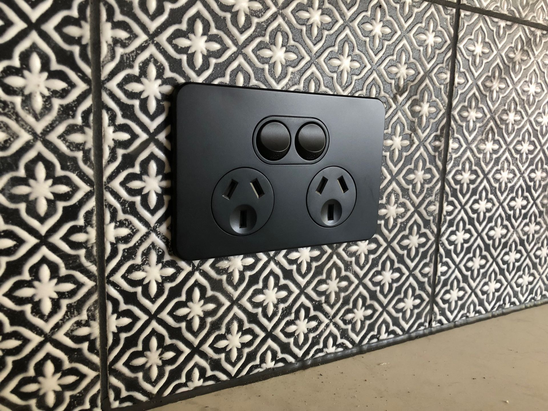Black Electrical Outlet — Nuriootpa, SA — Sparky's A Class Electrical