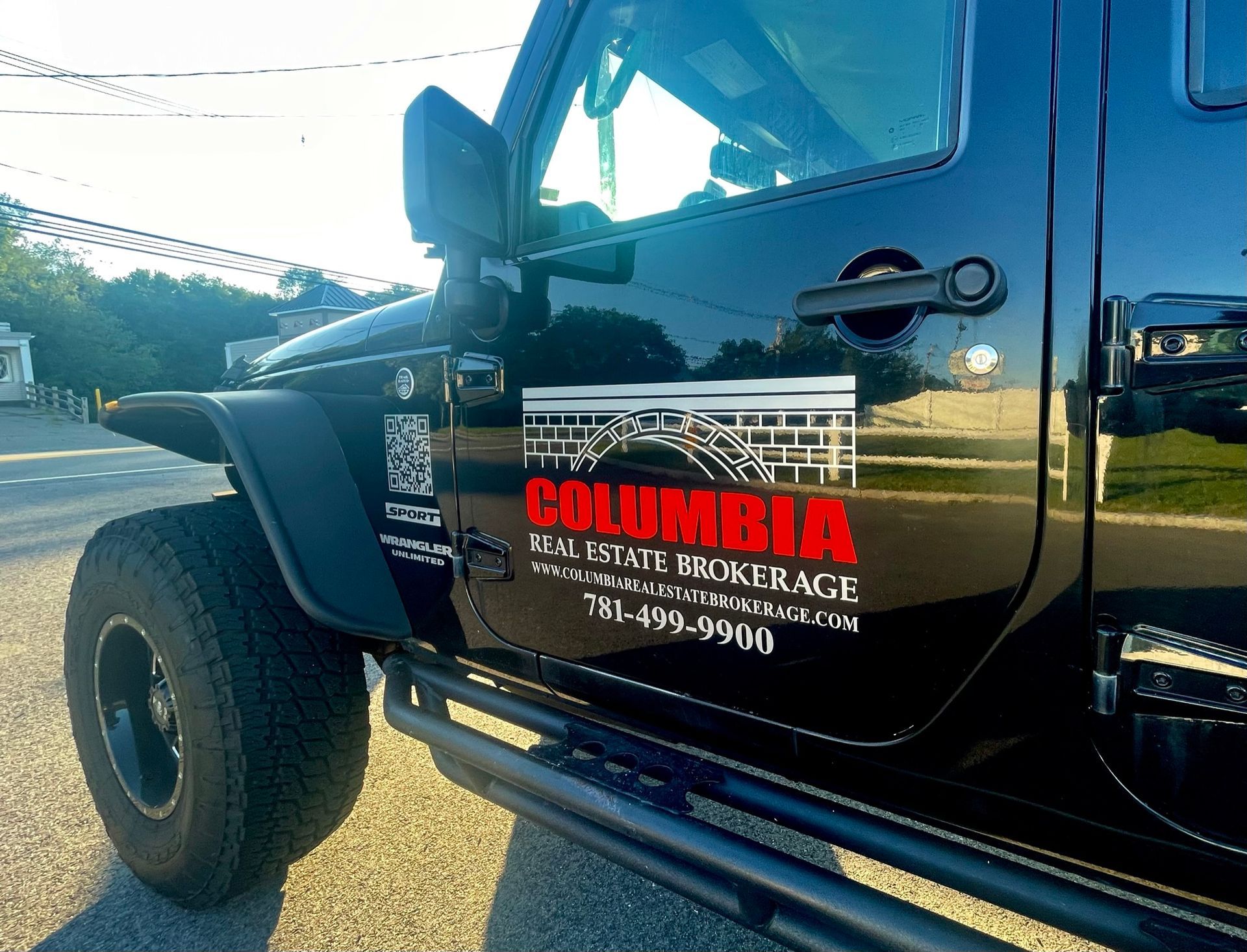 Custom vinyl lettering