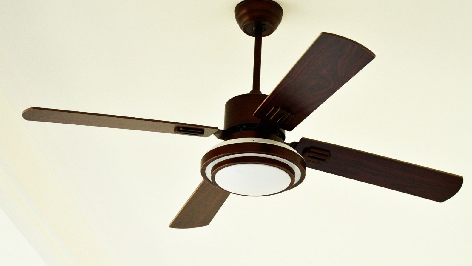 Ceiling Fan Installers in Leavenworth