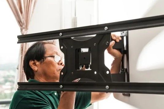 Professional TV Mounting and Installation Services in Olathe