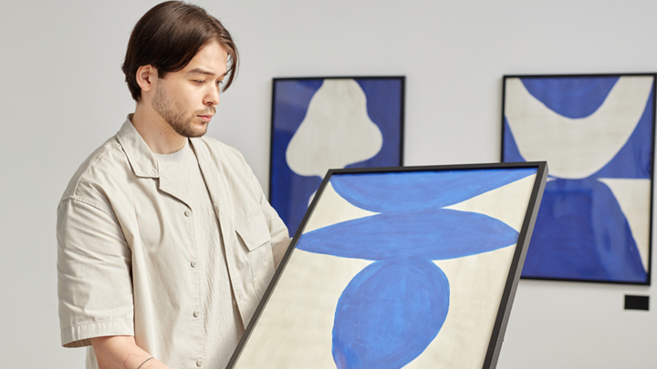 art hanging service in Olathe