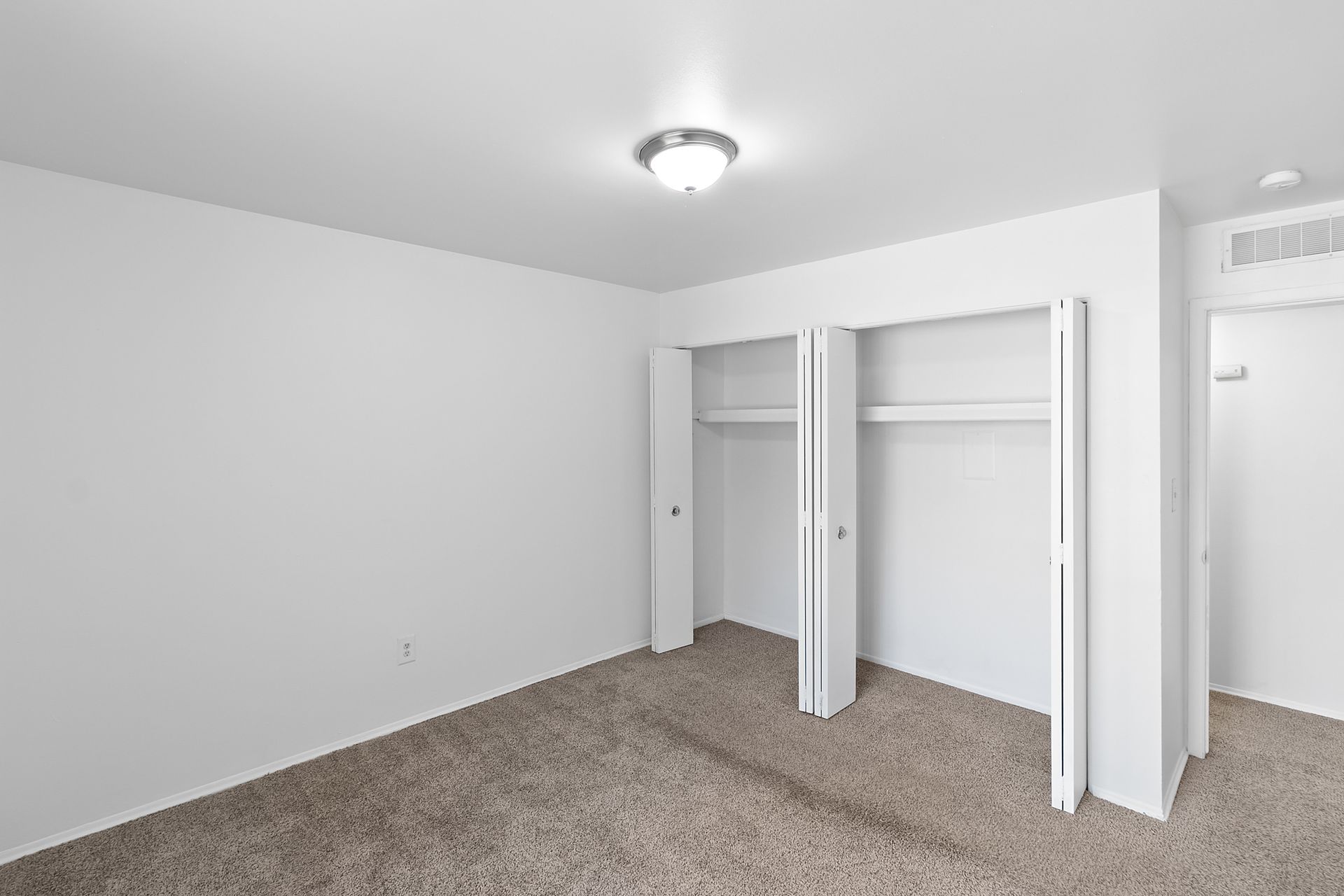 Home Metro East Apartments MI