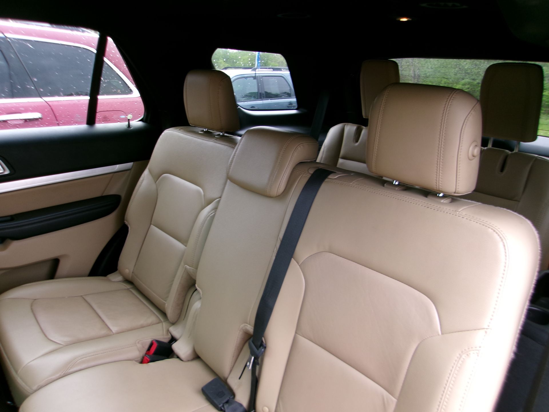 2017 Ford Explorer XLT - Photo 7