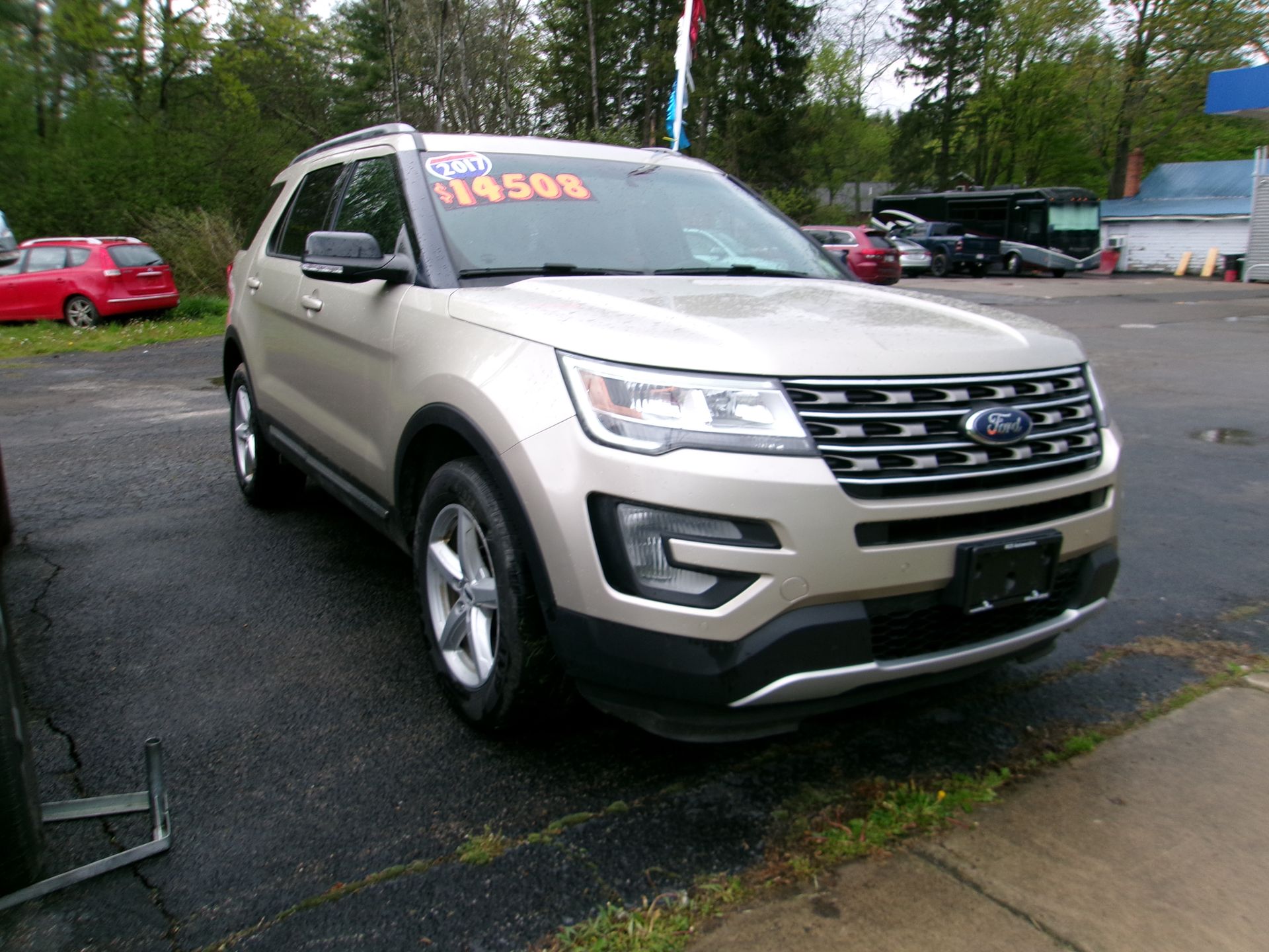 2017 Ford Explorer XLT 4WD's photo