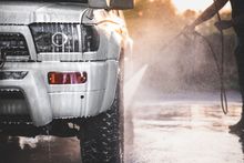Auto Detailing Business performing exterior wash