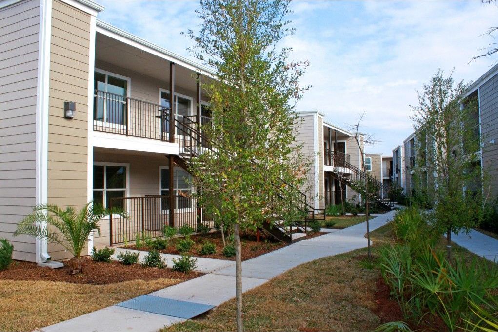 Premier On Woodfair Apartments