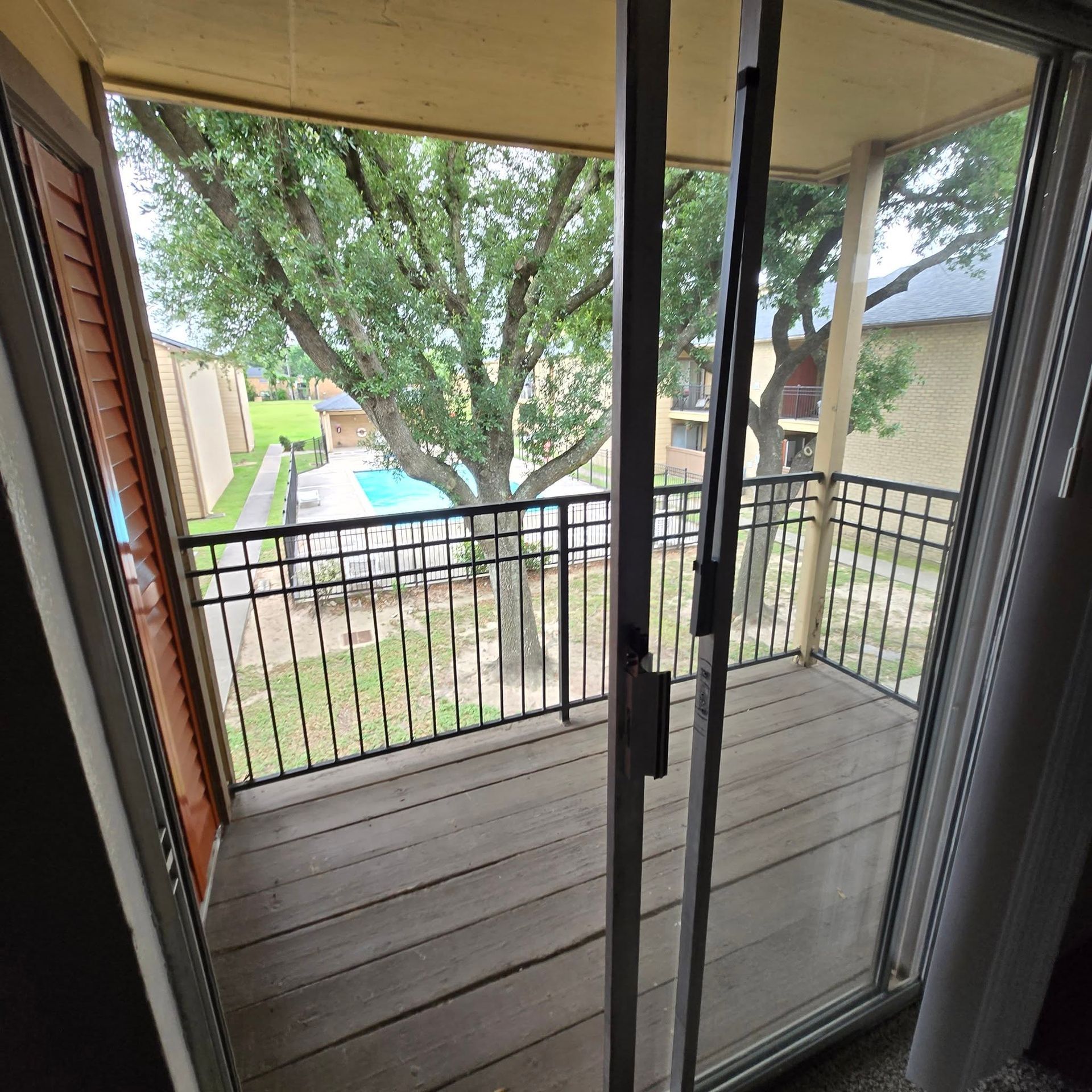 rent apartment for rent
