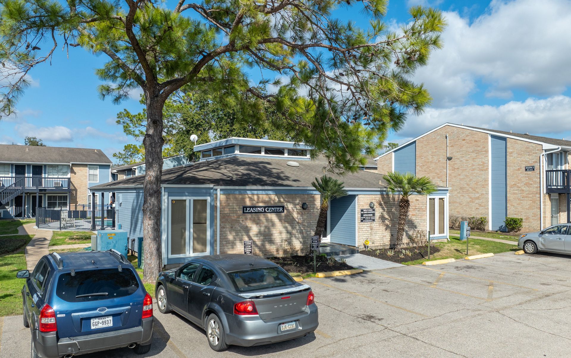 Albion apartments