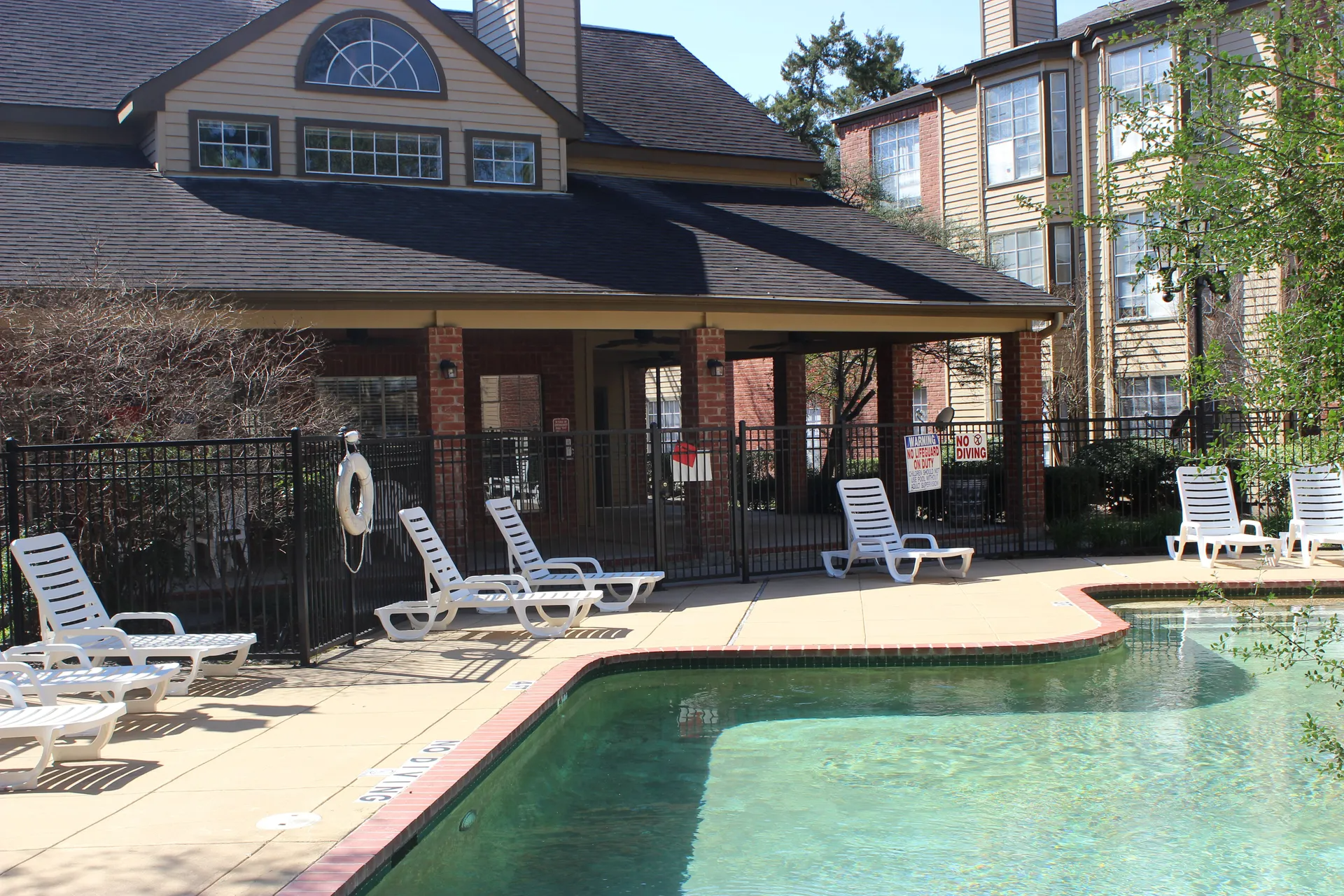 Rockridge Commons
