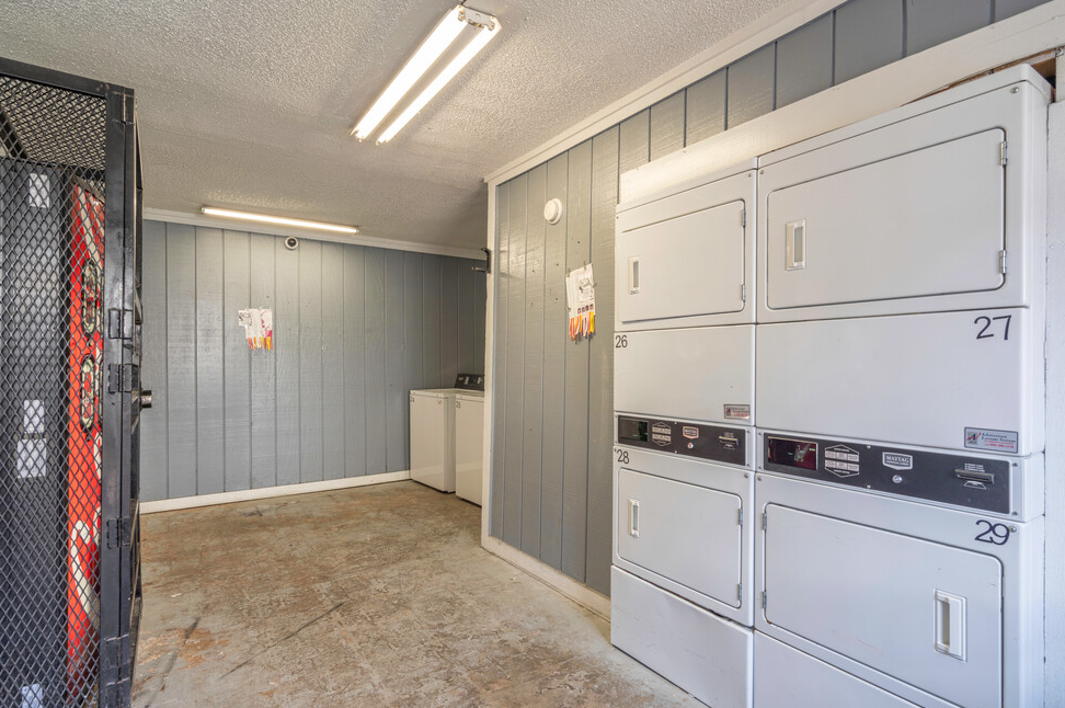 Rockridge Springs Apartments 